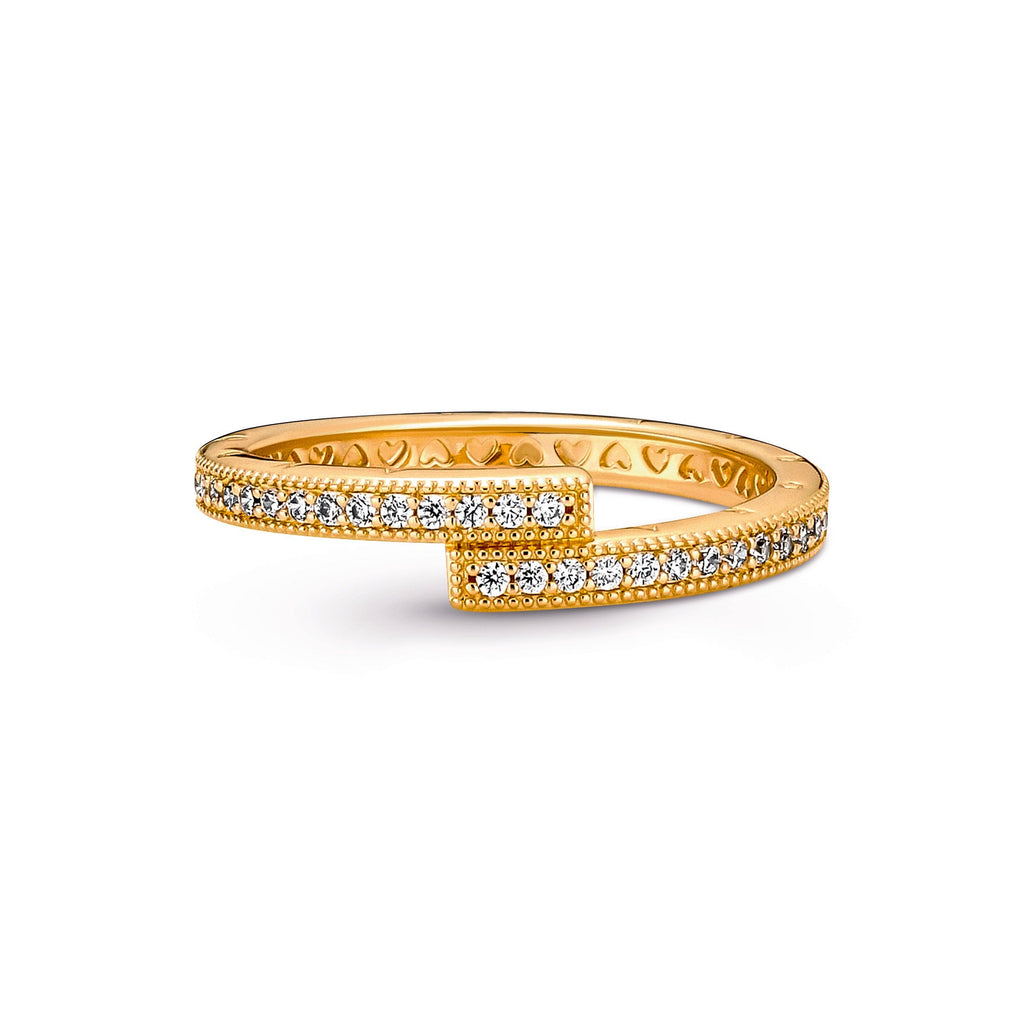 Sparkling Overlapping Ring