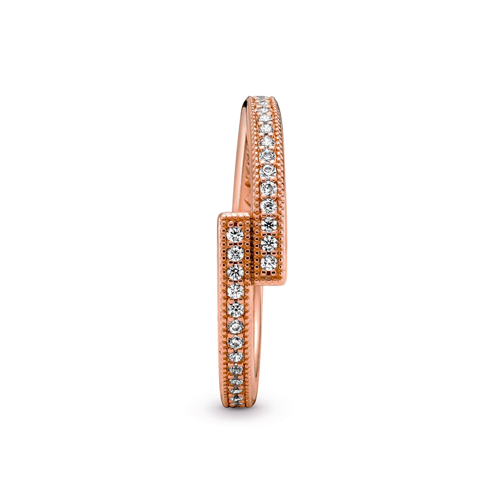 Sparkling Overlapping Ring