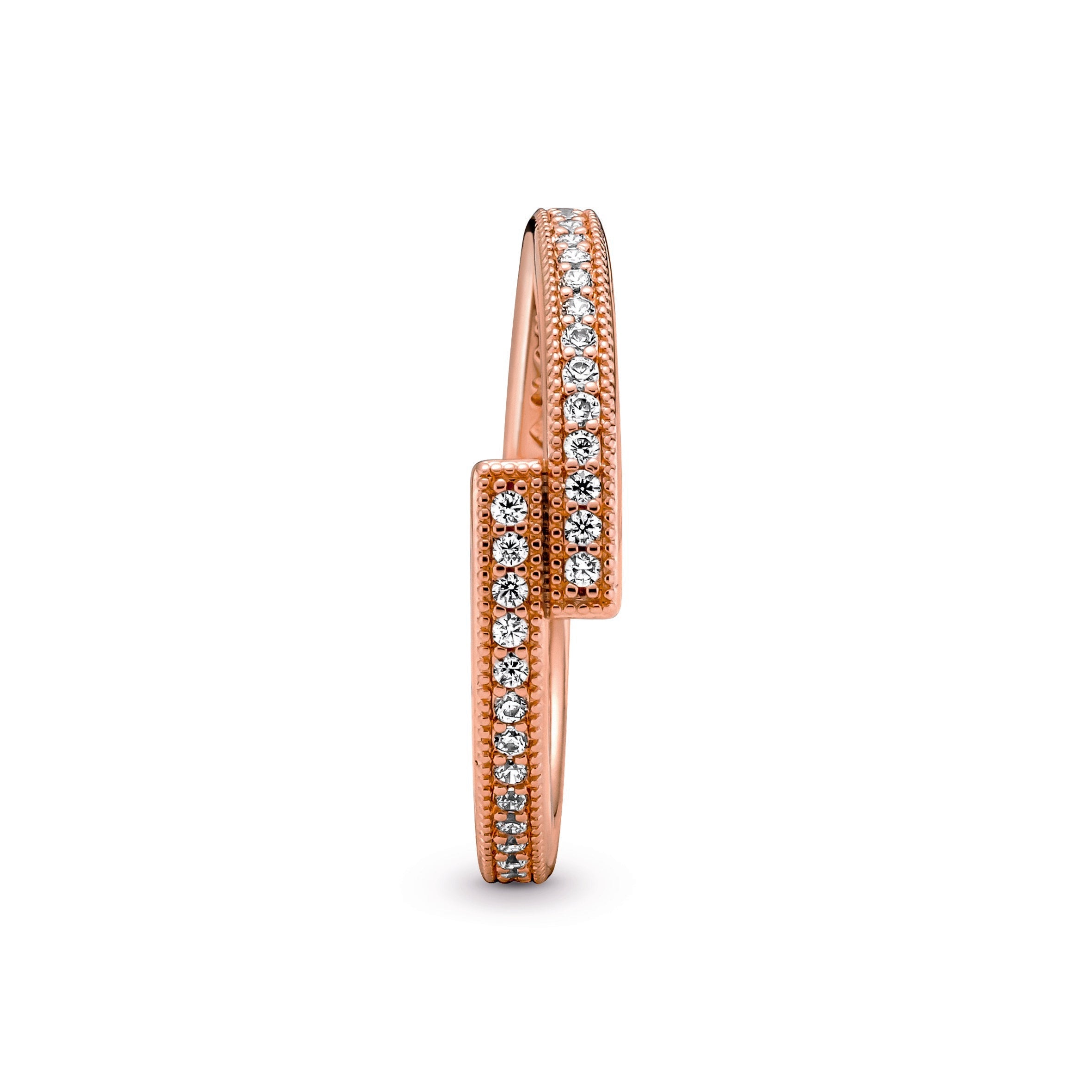 Sparkling Overlapping Ring