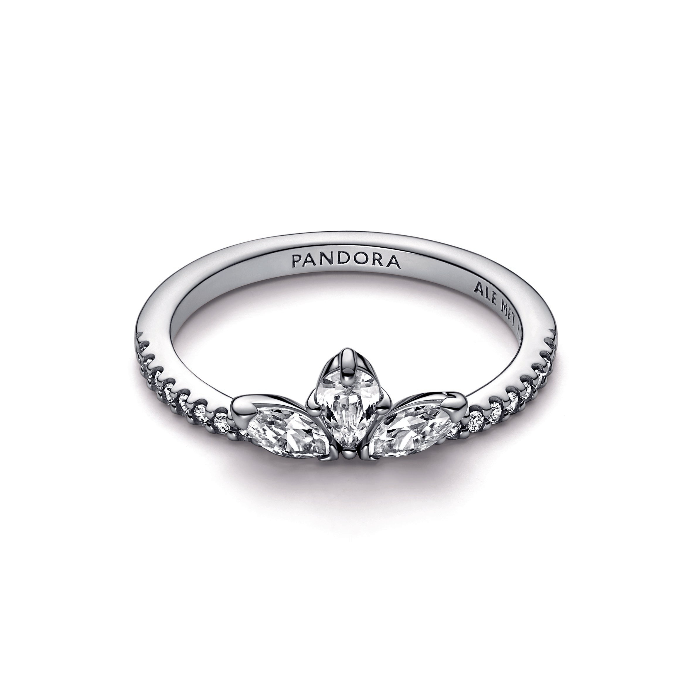 Sparkling Herbarium Cluster Ring