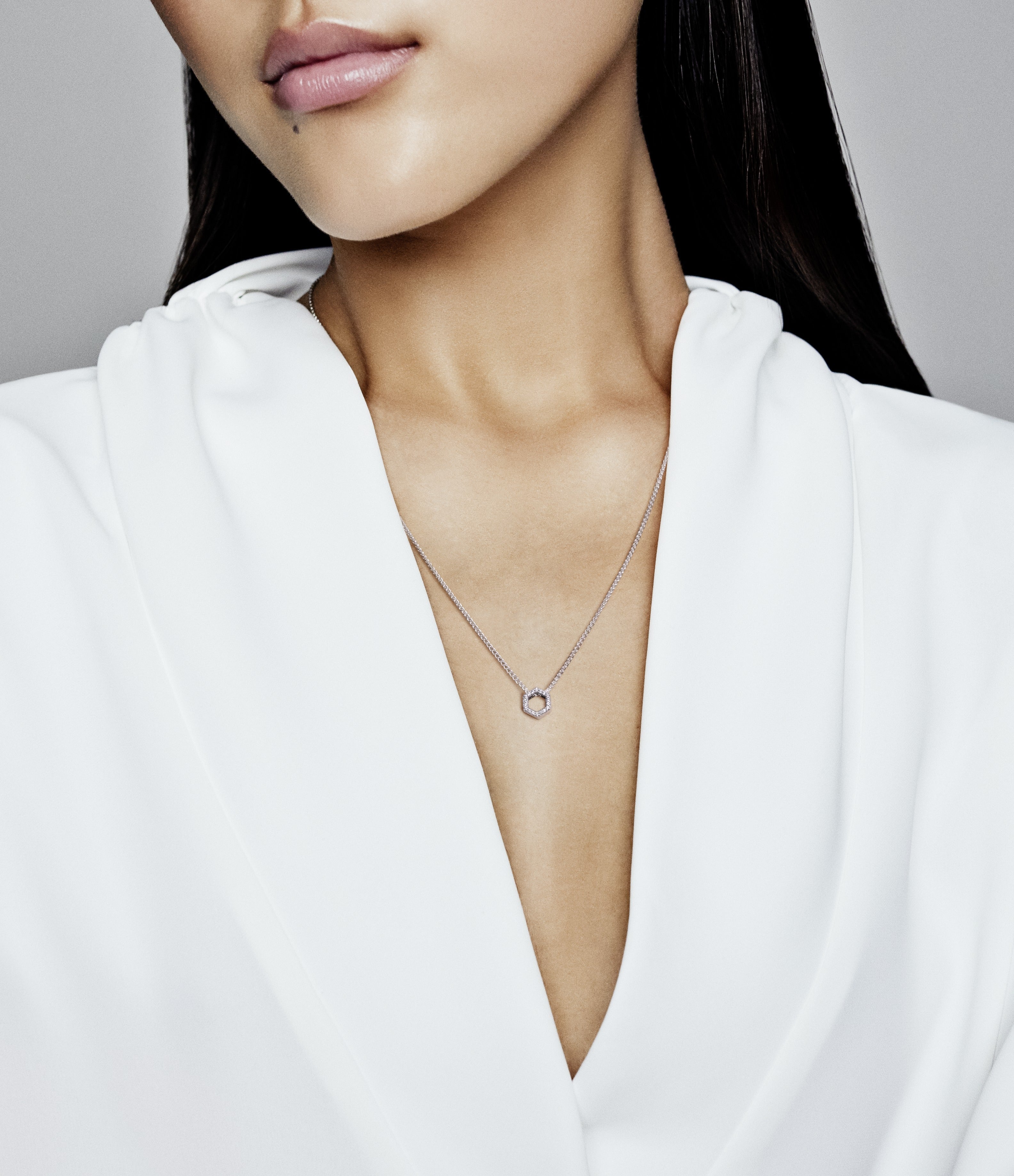 Sparkling Honeycomb Hexagon Collier Necklace